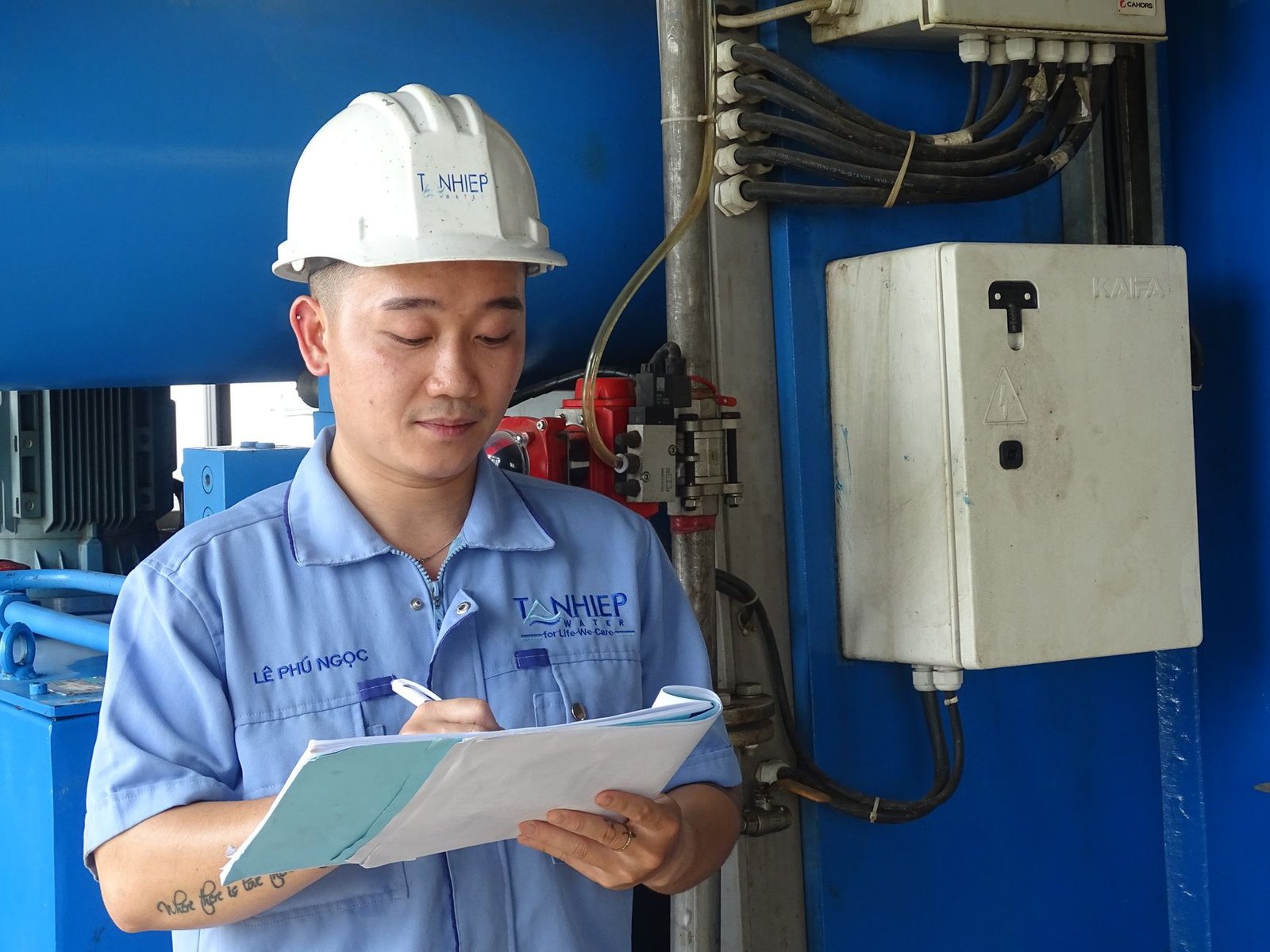Engineer at work, illustrating lead generation for engineering companies